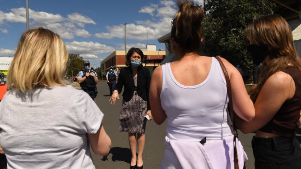 Premier Gladys Berejiklian thanks members of the public for getting a COVID-19 jab at the South Western Sydney Vaccination Centre on Friday. 