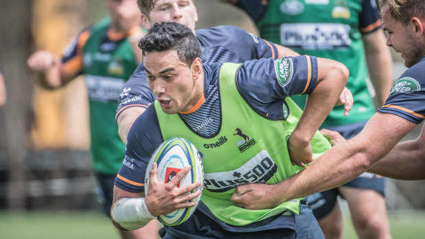 Wharenui Hawera wants a Super Rugby recall.