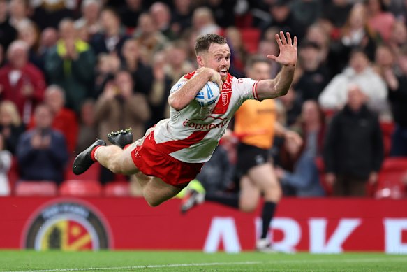 Joe Burgess scores for Hull KR in last season’s Super League grand final.