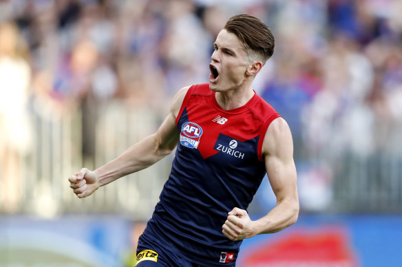 Bayley Fritsch has signed a new deal with the Demons.