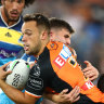 As it happened: Titans stuns Wests Tigers with last-minute try