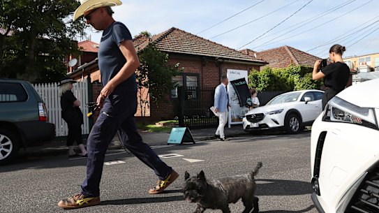 First home buyers are forging ahead with low deposits.