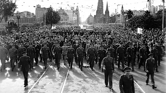 The 1952 Anzac Day march in Melbourne.