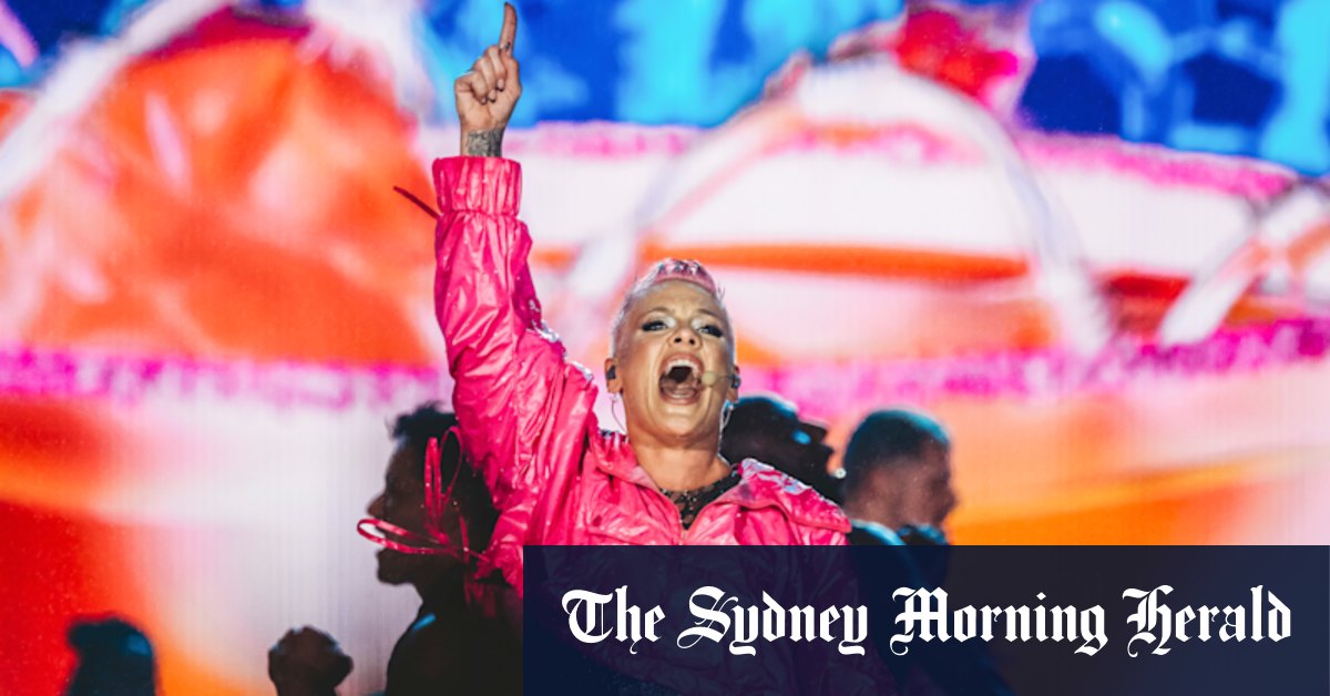 Pink's Manly Skiff Club entrance denial sparks club backflip - Vimarsana News