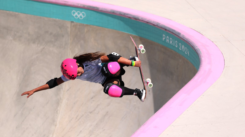 Teen prodigy wins gold in skateboarding – and she’s Australia’s youngest medallist