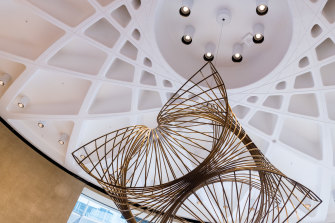 The bronze sculpture by Charles Perry and the ceiling designed by Italian consulting architect Professor Pier Luigi Nervi, originally for the Harry Seidler design, have been restored.
