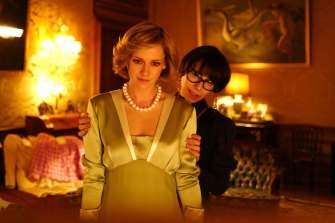 Kristen Stewart as Princess Diana with Sally Hawkins as her dresser, Maggie, in Spencer.