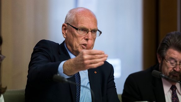 Liberal senator Jim Molan has raised national security concerns over Chinese ownership of gas pipeline company APA.