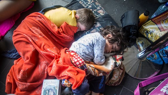 Ashton Tozer lined up from 2am with her son Florian and little brother Caleb. 