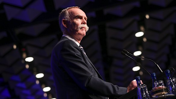 AustralianSuper chief Ian Silk wants tougher penalties over destruction of Juukan Gorge.