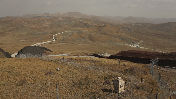 A security wall being erected along the frontier between Turkey and Iran, in Van Province.