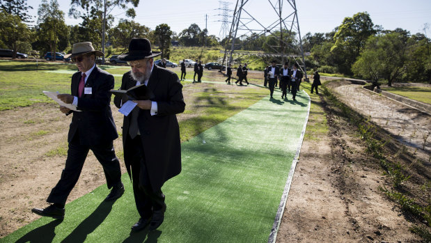 David Knoll of the Jewish Board of Deputies and Rabbi Yoram Ulman during the  consecration ceremony at Rookwood Cemetery.