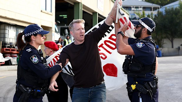 Pennings at a protest in Pinkenba.