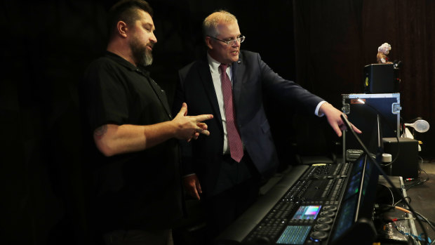 Scott Morrison chats to Dave Jackson at Creative Productions. 
