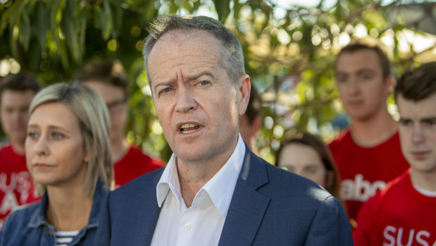Labor leader Bill Shorten says Australian voters don't want to see companies get big tax cuts. 