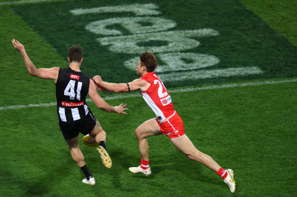 This goal-saving tackle on Brody Mihocek by Dane Rampe brought the house down at the SCG on Sunday.