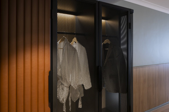 You won’t forget your clothes thanks to the see-through wardrobe doors.