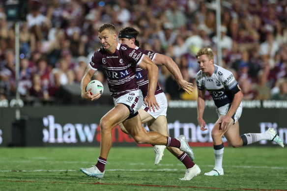 Tom Trbojevic makes a line break against the Cowboys.