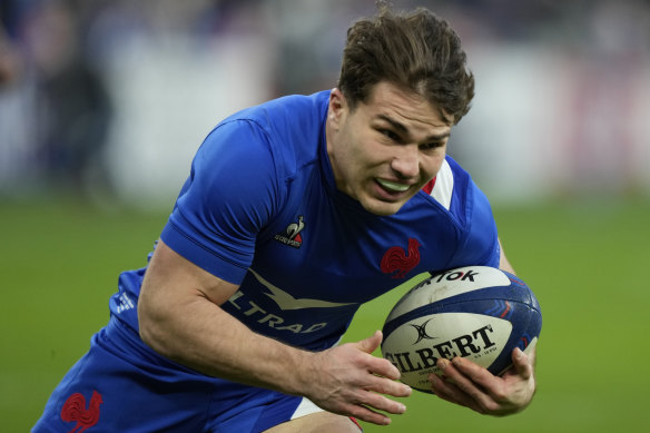 Is French playmaker Antoine Dupont the world’s best player?