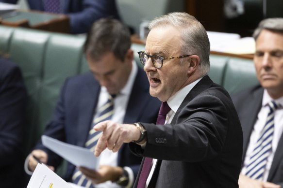Anthony Albanese has ducked the decision to hold a royal commission, a structure that would have forced the disclosure of evidence from politicians and officials.