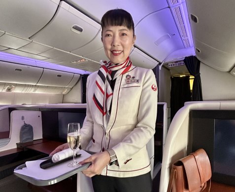 The service on JAL is welcoming, warm and thoughtful.