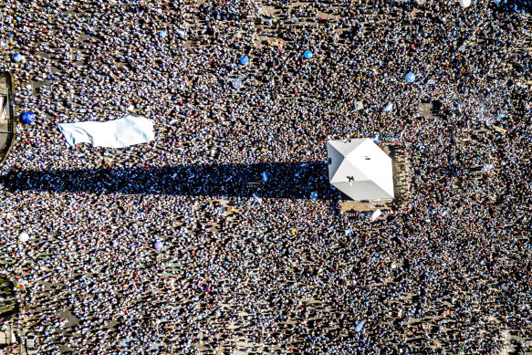 The crowds in Buenos Aires.