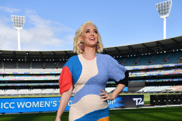 Katy Perry is returning to the MCG for the AFL grand final. 