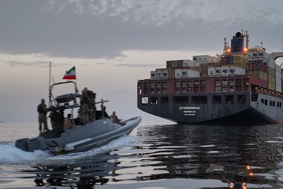 L’Iran ha utilizzato con successo la proiezione di potenza attraverso lo Stretto di Hormuz per chiudere di fatto il traffico marittimo.