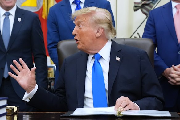 Il presidente degli Stati Uniti Donald Trump nello Studio Ovale mercoledì (ora degli Stati Uniti).