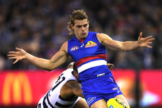 Western Bulldogs charge home to upset the Cats