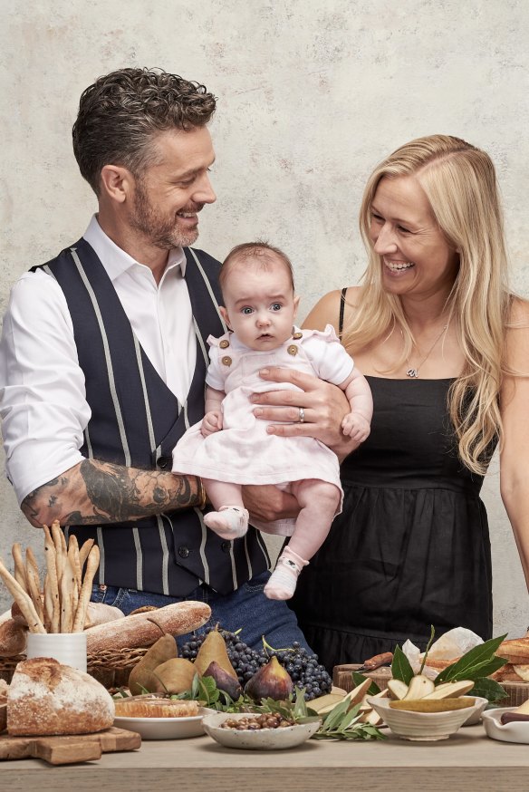 Zonfrillo with baby Isla and wife Lauren Fried.