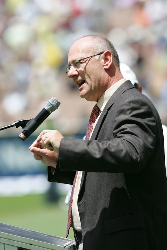 Tim Costello, speaking at the MCG on Boxing Day 2005, thanks the public for their contributions to tsunami relief.
