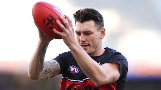 Hawthorn have signed versatile former Saint Josh Battle.