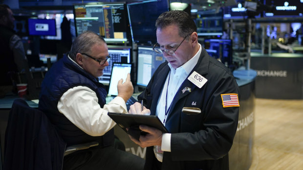 ASX extends losses as Wall Street drops on rate concerns