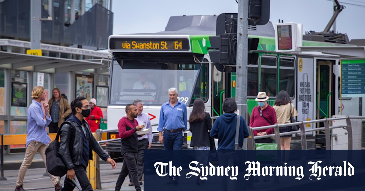 Melbourne CBD foot traffic climbs as Victorians return to school and work after COVID-19 pandemic - Vimarsana News