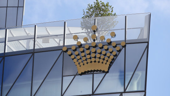 Crown says it should be allowed to open its $2.2b Sydney casino even if an inquiry into its operations finds it needs to change its practice.