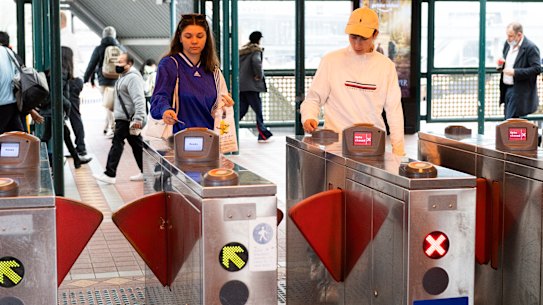The Opal reader machines on Sydney’s rail platforms will be completely turned off next week.