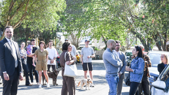 The majority of home sellers traded their property for a profit in the past three months.