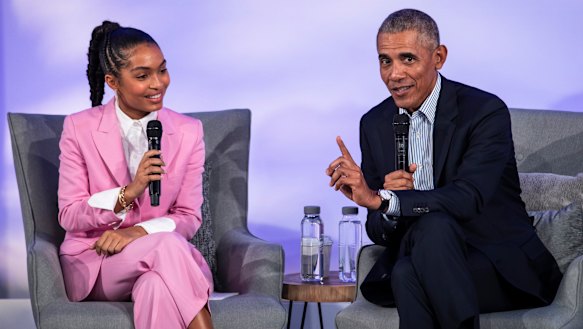 Barack Obama speaks with actress, model and activist Yara Shahidi.