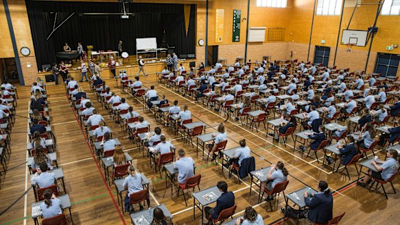 Australian students' average performance in maths, science and reading has declined since PISA tests began.
