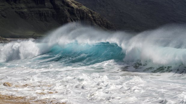 US officials are warning about severe surf and winds on Oahu's North Shore as a winter storm hits Hawaii.