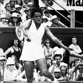 Evonne Goolagong Cawley on her way to winning the Open final against Chris Evert in 1974.
