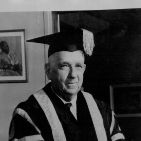 The late Sir Robert Webster at his Mosman home, Urunga.