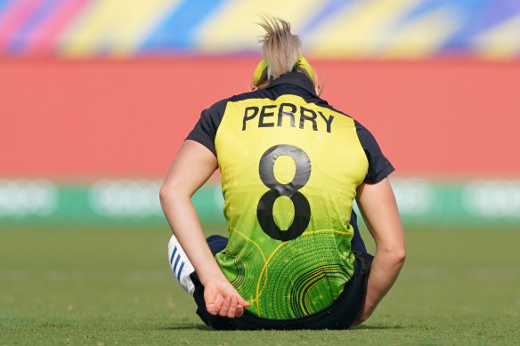 Ellyse Perry will miss the rest of the World Cup with a hamstring injury.