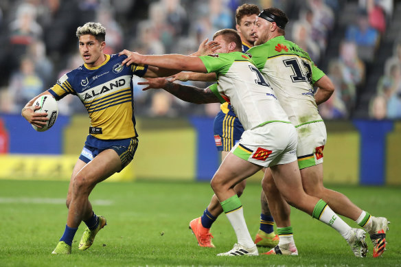 Brown was tasked with finishing off the Raiders after Moses went off injured.
