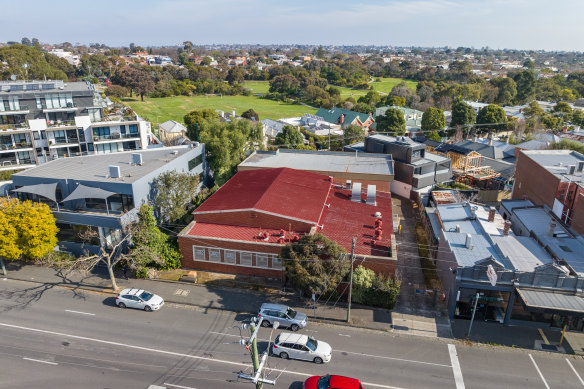 80 Camberwell Road, Hawthorn East