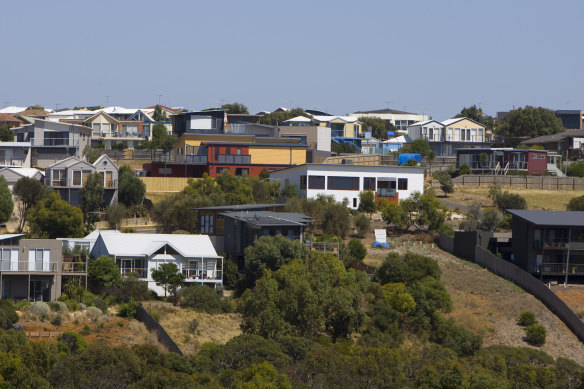 I valori delle abitazioni sulla Surf Coast hanno seguito un andamento simile a quello della penisola di Mornington.