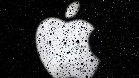 Apple has hired a team of Hollywood insiders to guide its original programming.