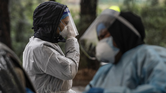 Histopath Drive through COVID-19 Testing Clinic at Banksia Field, Banksia. Bayside LGA. Coronavirus COVID-19. 24th August 2021 Photo Louise Kennerley SMH