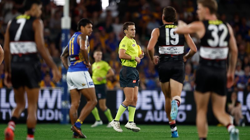 The umpires had a tough night. Then Gillon McLachlan called (australia) — SMH